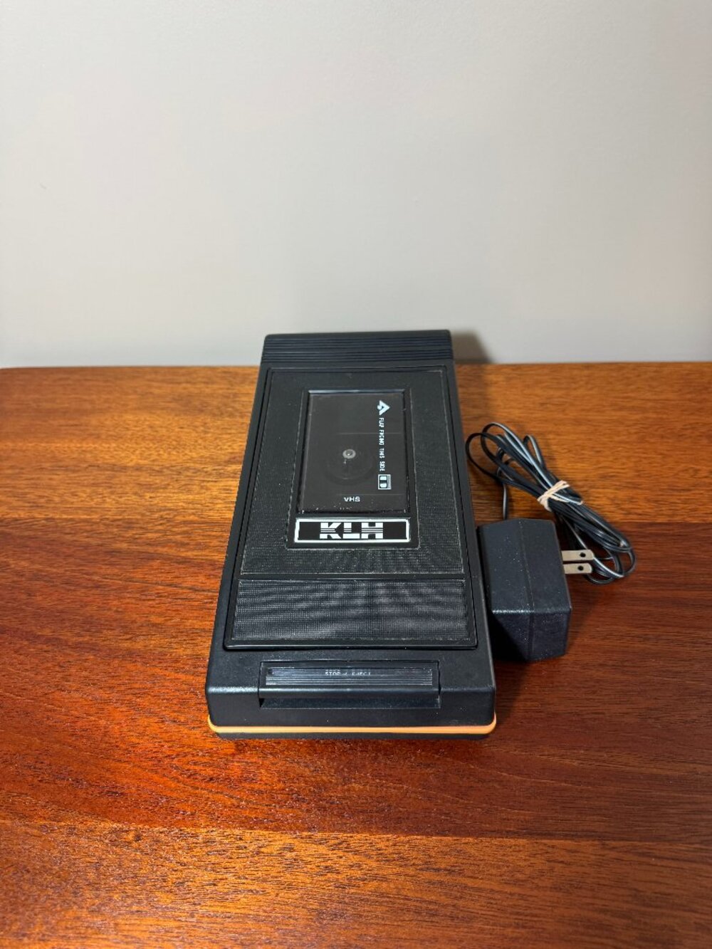 KLH LR-80A Legend VHS Video Cassette Tape Rewinder Tested - Working